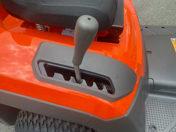 Husqvarna TC 114 Rasentraktor 95 cm mit 250 L Grasfangbox – 452 cm³ 9,4 kW Hydrostat